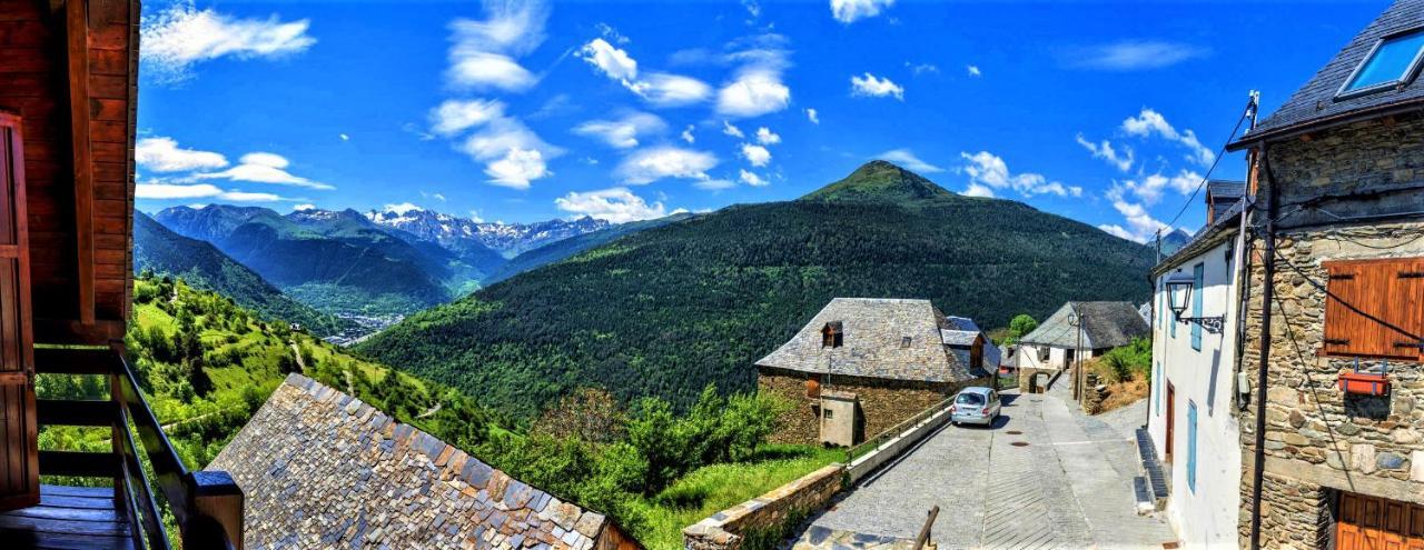 Apartamentos Aran Montcorbau Buitenkant foto