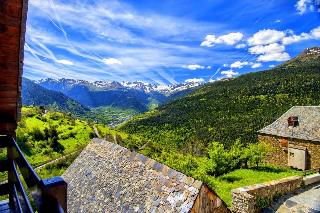 Apartamentos Aran Montcorbau Buitenkant foto