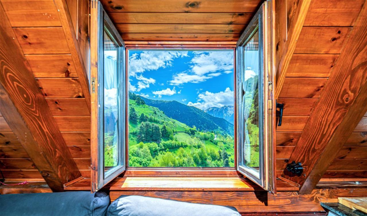 Apartamentos Aran Montcorbau Buitenkant foto