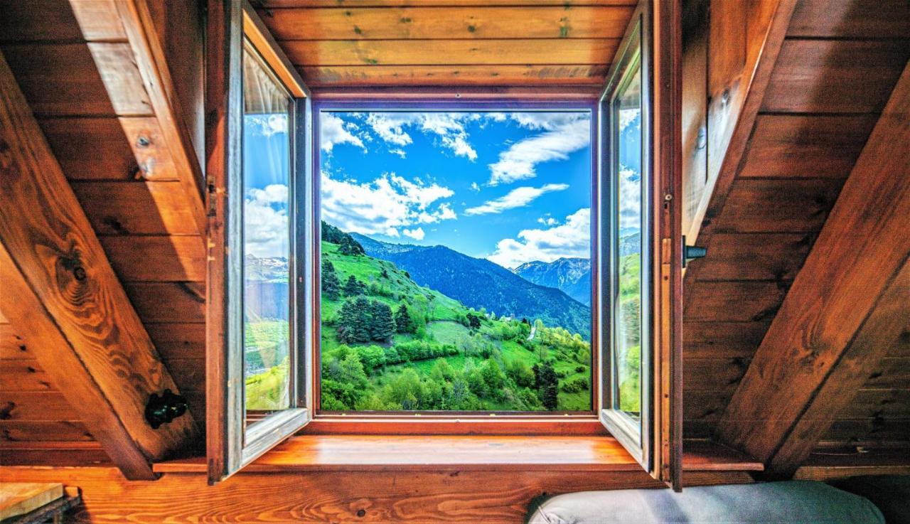 Apartamentos Aran Montcorbau Buitenkant foto