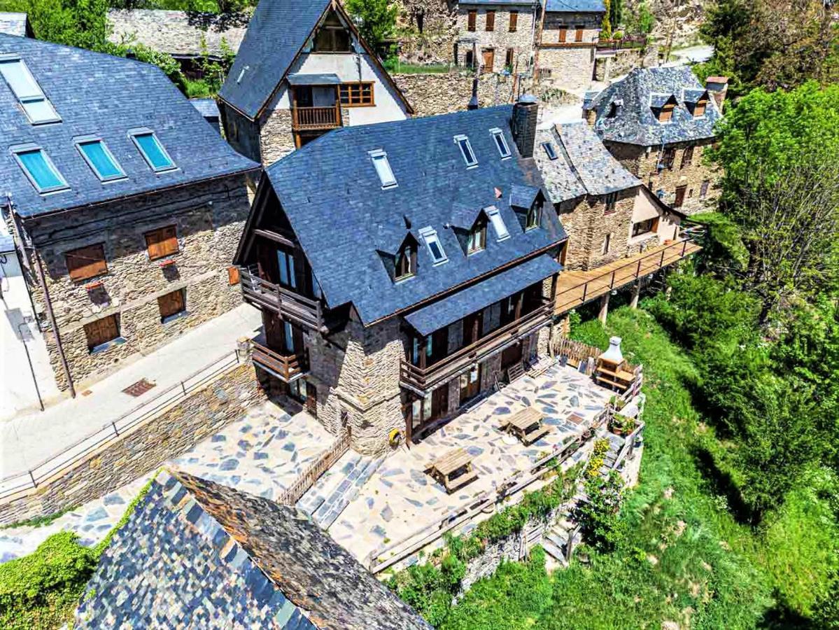 Apartamentos Aran Montcorbau Buitenkant foto